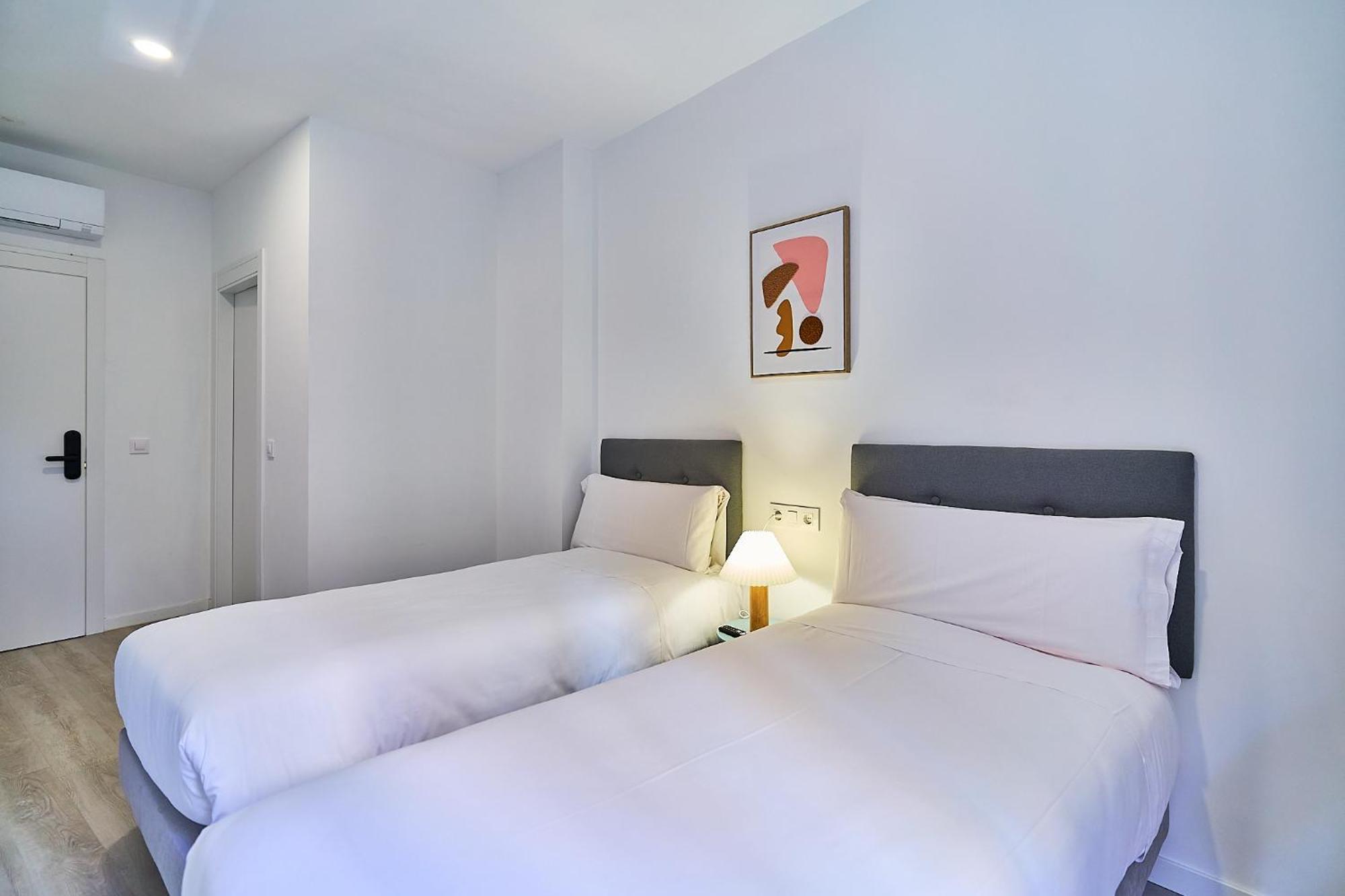 Hotel Gran Via By Gaiarooms Salamanca Kültér fotó
